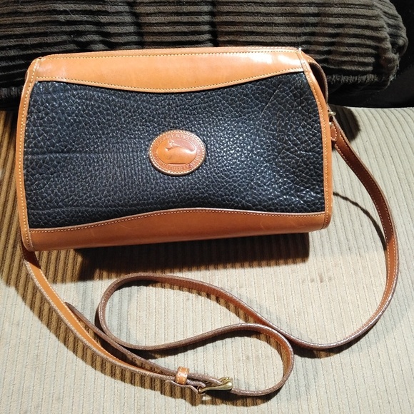 Dooney & Bourke Handbags - Vintage Dooney & Bourke Navy Blue and Tan Purse